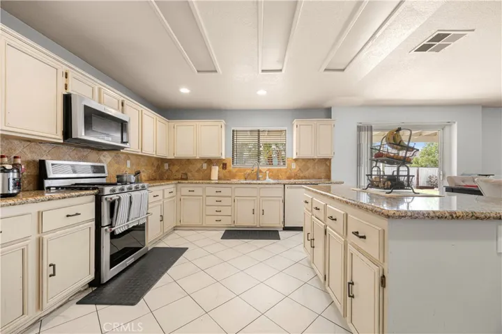 3580 Brentridge Drive, Corona, California 92881