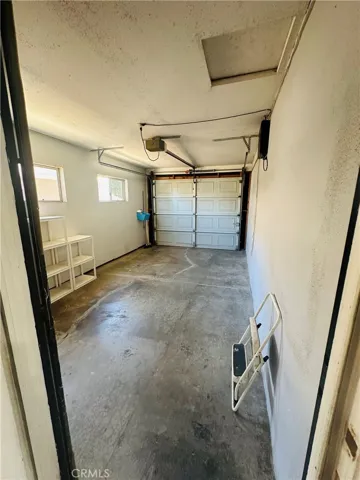 Garage.