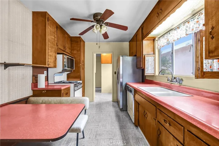 Galley Kitchen w/ Breakfast Nook