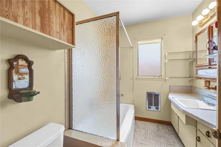 Full Bathroom