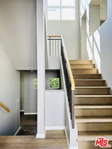 6581 Seabluff Drive 11, Playa Vista, California 90094