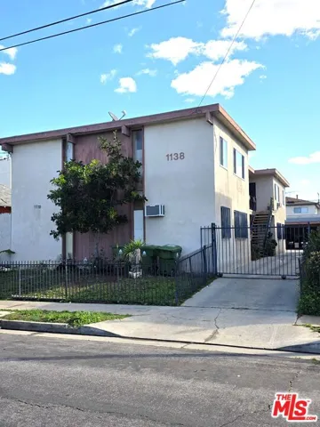1138 Fedora Street, Los Angeles, California 90006