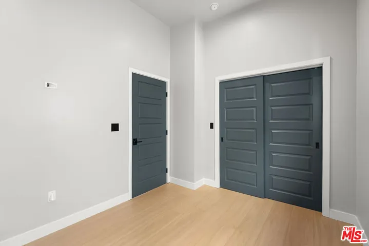1249 S Plymouth Boulevard, Los Angeles, California 90019
