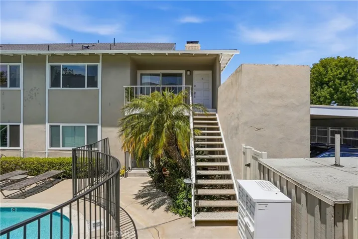 1228 Rutland 6, Newport Beach, California 92660