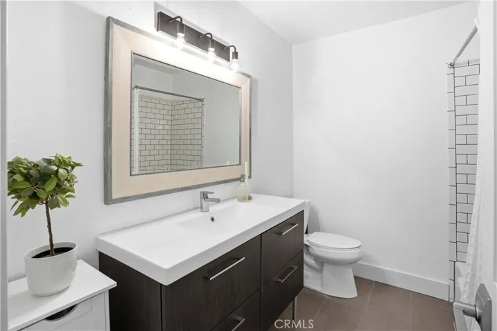 1228 Rutland 6, Newport Beach, California 92660