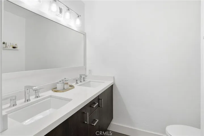 1228 Rutland 6, Newport Beach, California 92660