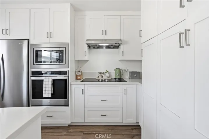 1228 Rutland 6, Newport Beach, California 92660