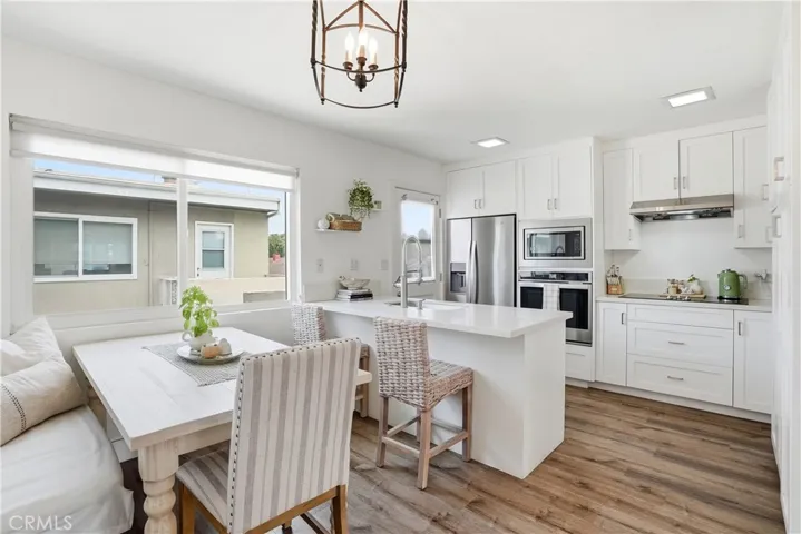 1228 Rutland 6, Newport Beach, California 92660