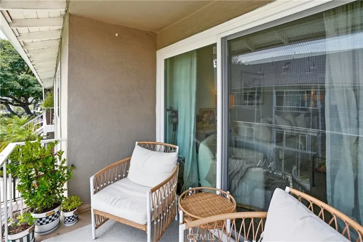 1228 Rutland 6, Newport Beach, California 92660