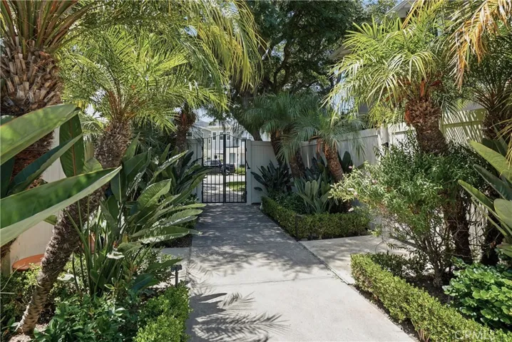 1228 Rutland 6, Newport Beach, California 92660