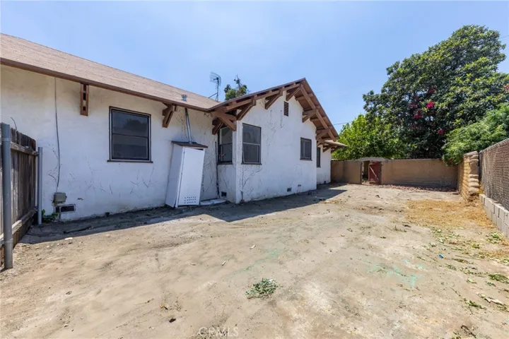 1717 Massachusetts, San Bernardino, California 92411