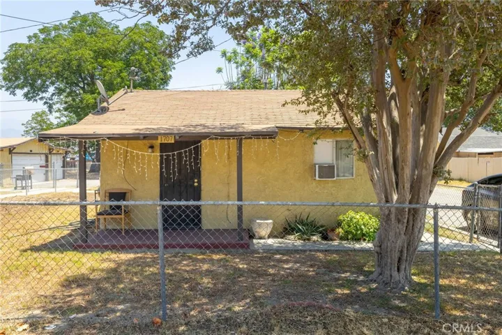 1717 Massachusetts, San Bernardino, California 92411