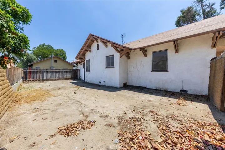 1717 Massachusetts, San Bernardino, California 92411