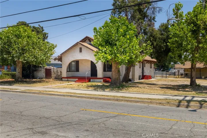 1717 Massachusetts, San Bernardino, California 92411