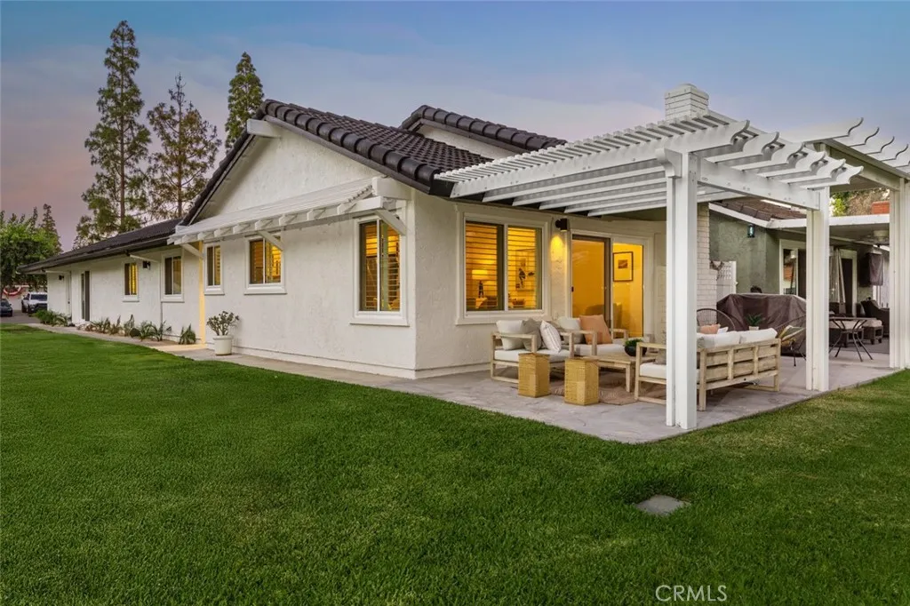 24142 Minnetonka Ln