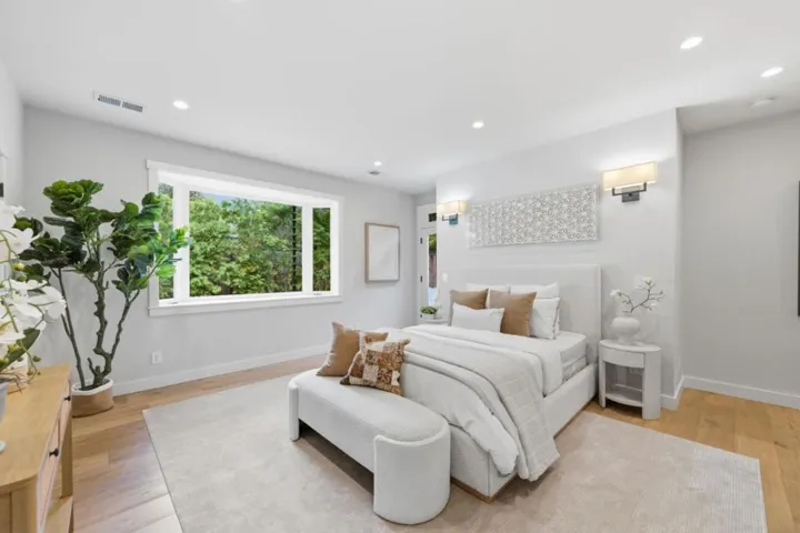 735 Coastland Drive, Palo Alto, California 94303