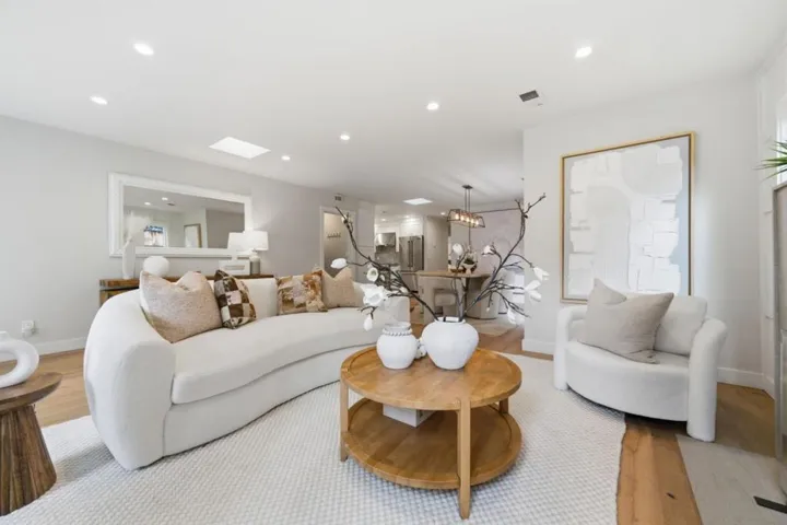 735 Coastland Drive, Palo Alto, California 94303