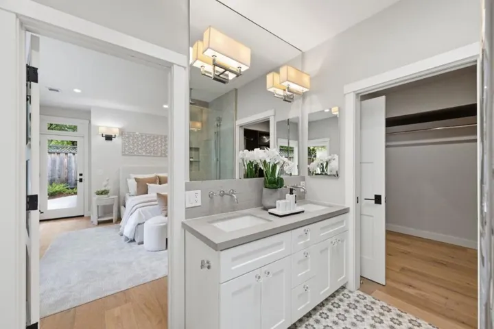 735 Coastland Drive, Palo Alto, California 94303
