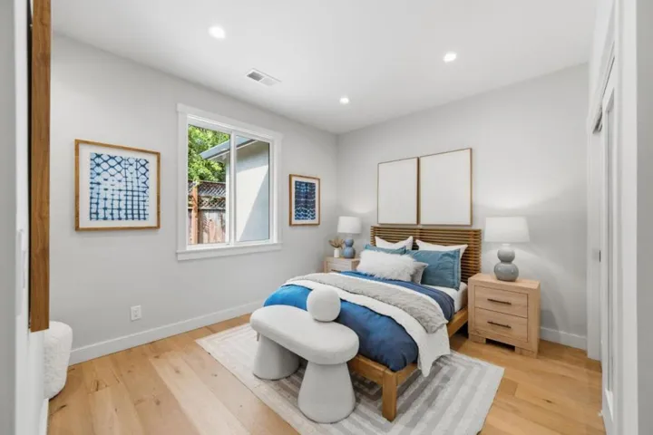 735 Coastland Drive, Palo Alto, California 94303