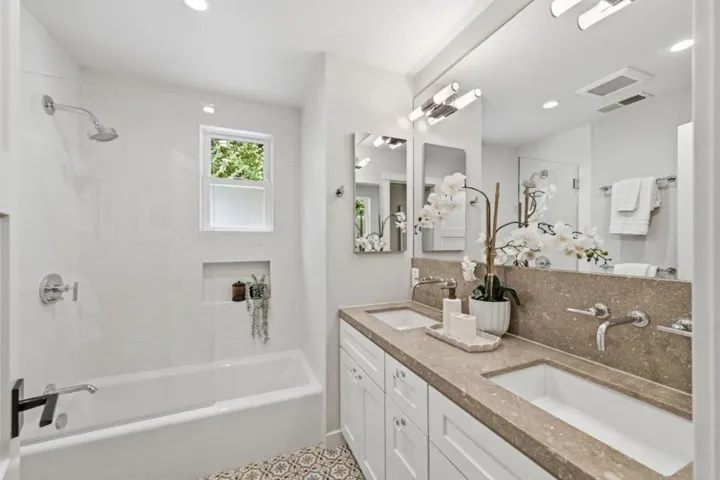 735 Coastland Drive, Palo Alto, California 94303