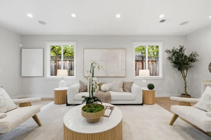 735 Coastland Drive, Palo Alto, California 94303