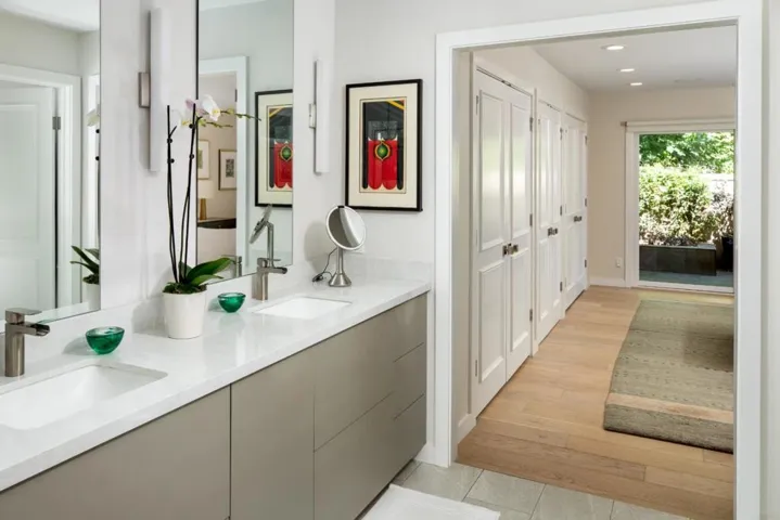 6 Bay Tree, Los Altos, California 94022