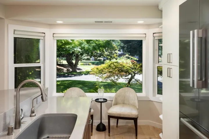 6 Bay Tree, Los Altos, California 94022