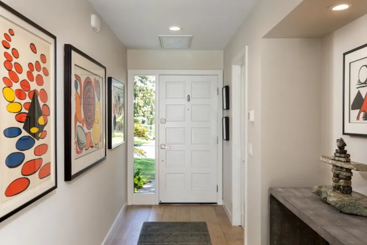 6 Bay Tree, Los Altos, California 94022