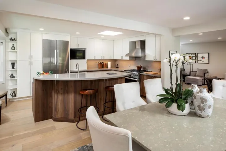 6 Bay Tree, Los Altos, California 94022