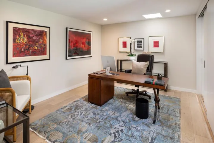 6 Bay Tree, Los Altos, California 94022