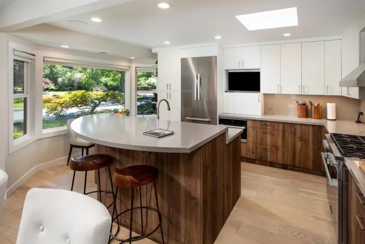 6 Bay Tree, Los Altos, California 94022