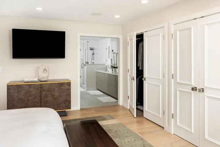 6 Bay Tree, Los Altos, California 94022