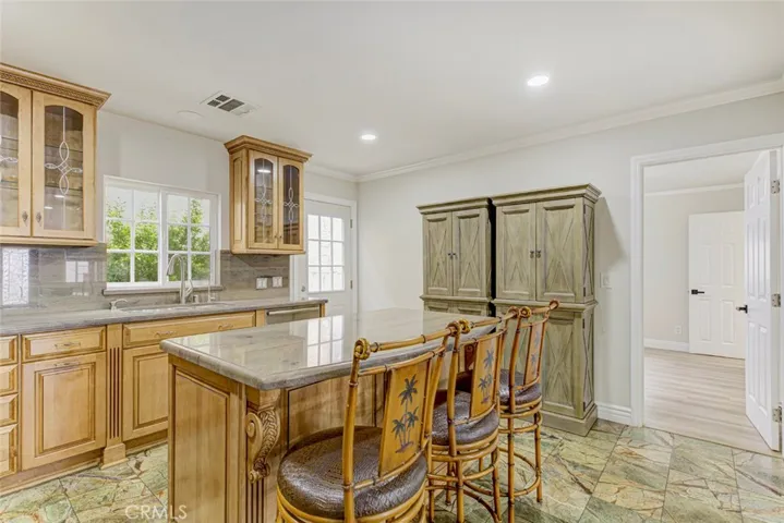1125 Stanley Ave, Glendale, California 91206