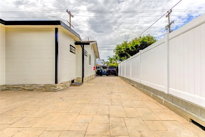 1125 Stanley Ave, Glendale, California 91206