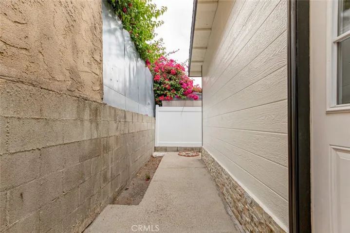 1125 Stanley Ave, Glendale, California 91206