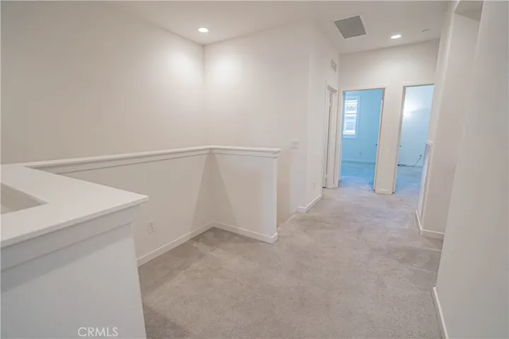 28706 Jardineras, Valencia, California 91354