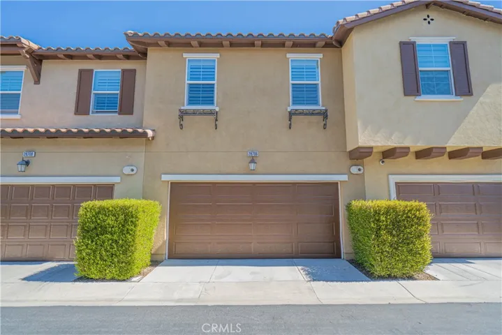 28706 Jardineras, Valencia, California 91354
