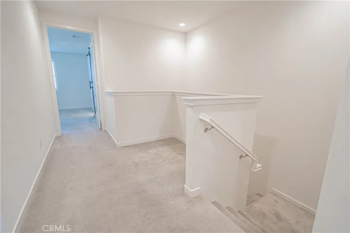 28706 Jardineras, Valencia, California 91354