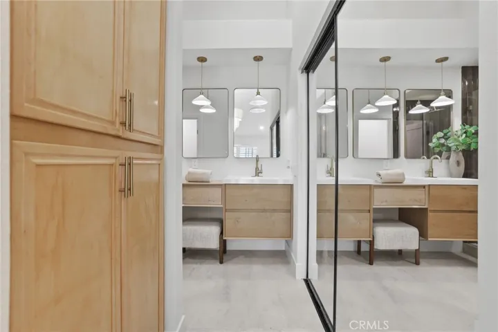 1004 S Dewcrest, Anaheim, California 92808