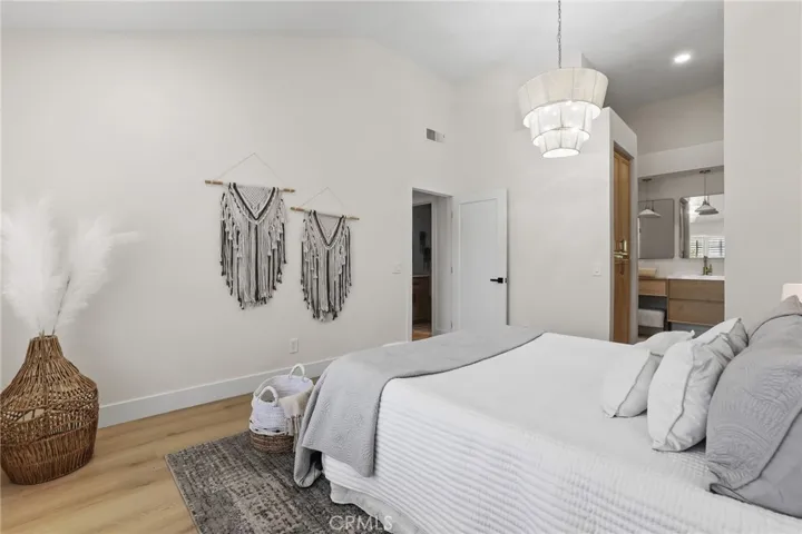 1004 S Dewcrest, Anaheim, California 92808