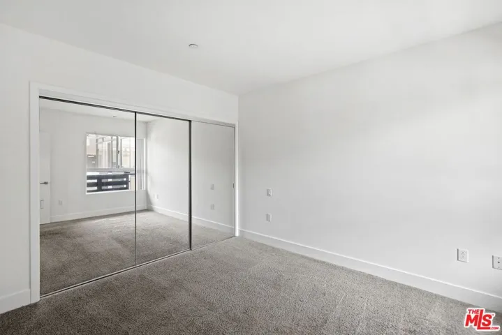1301 Brockton Avenue 107, Los Angeles, California 90025
