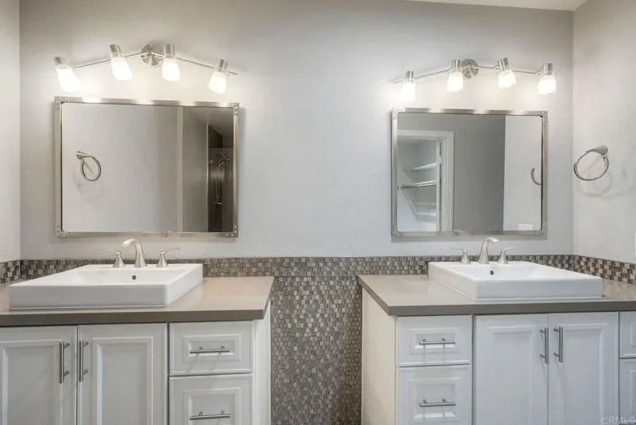 4210 Dawn Ln, Oceanside, California 92056