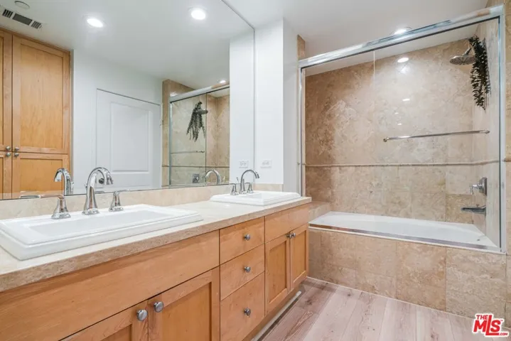 5625 Crescent Park 126, Playa Vista, California 90094
