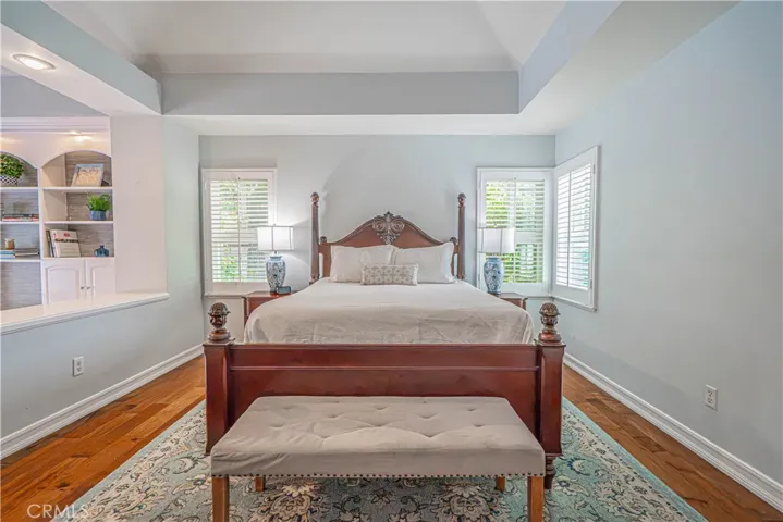 24307 Mornington, Valencia, California 91355