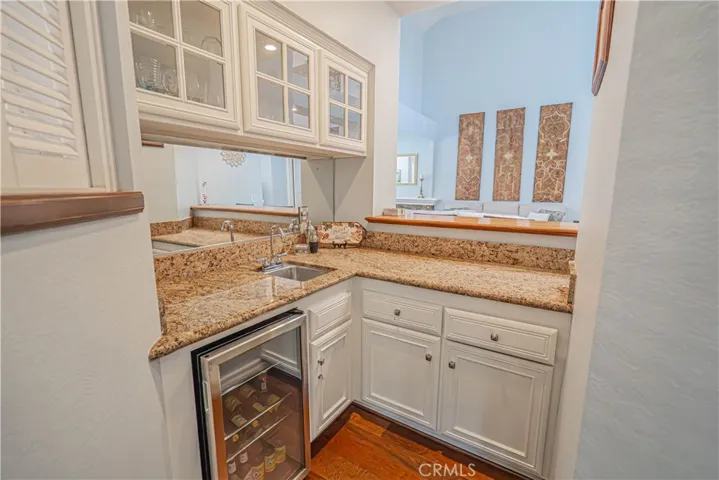 24307 Mornington, Valencia, California 91355
