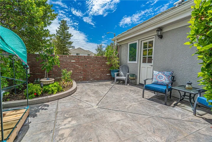 24307 Mornington, Valencia, California 91355