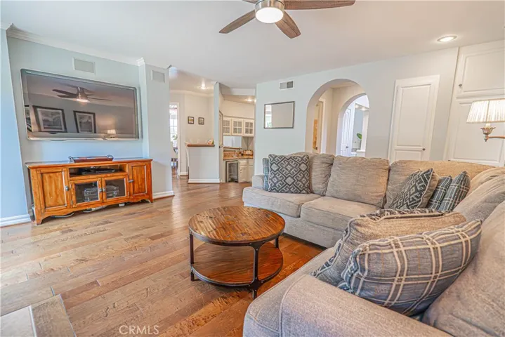 24307 Mornington, Valencia, California 91355