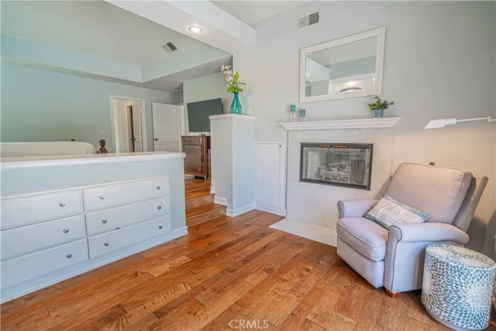 24307 Mornington, Valencia, California 91355