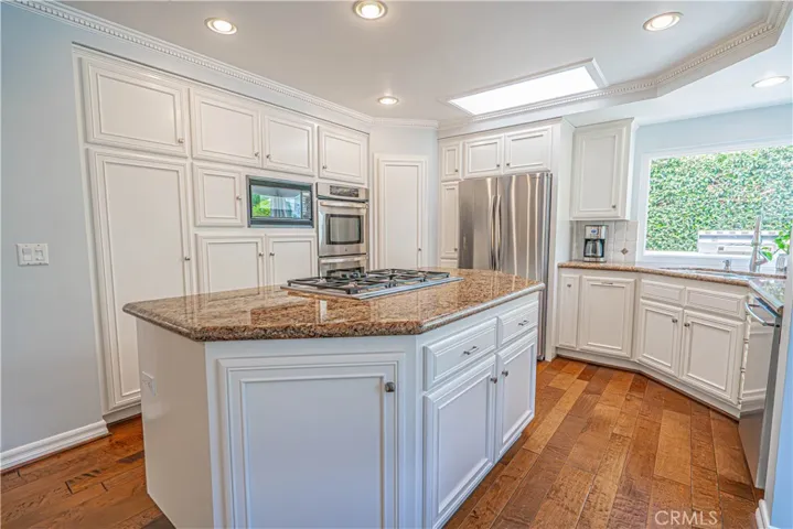 24307 Mornington, Valencia, California 91355