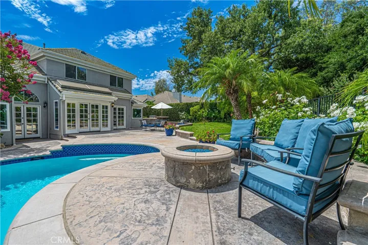 24307 Mornington, Valencia, California 91355